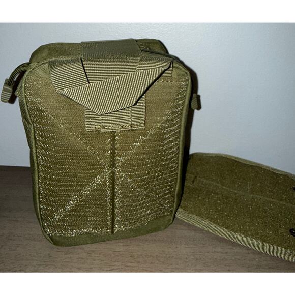 Fight Light Admin Pouch Army Green – Tactical First Aid MOLLE Pocket - Picture 3 of 9